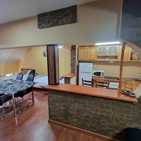 Djulia بيت ضيافة *